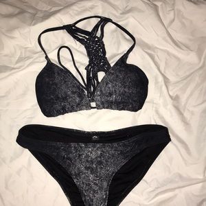Ripcurl Bathing Suit Set